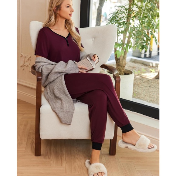 Pajamas Set - Picture 4 of 6